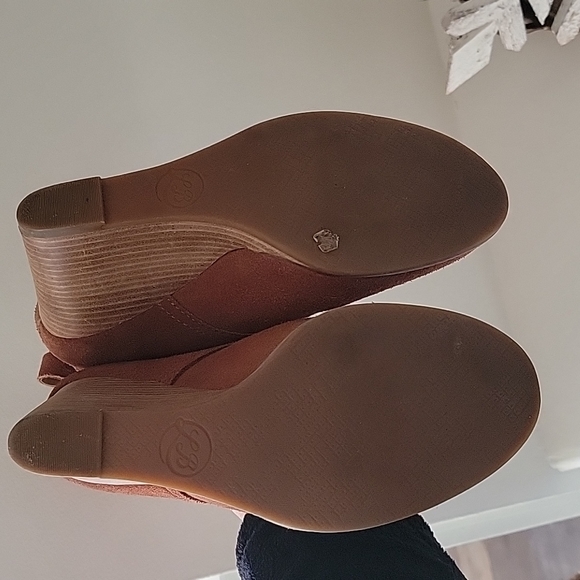 Lucky Brand wedges - Picture 4 of 4